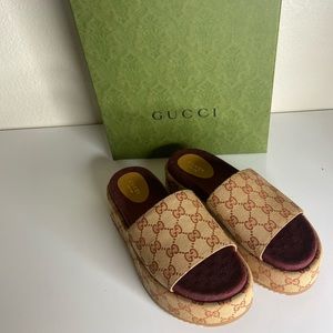 Women's Original GG slide sandal Like New‼️